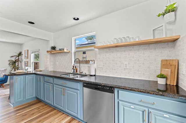 827 Nathan Hale Road, West Palm Beach, FL 33405