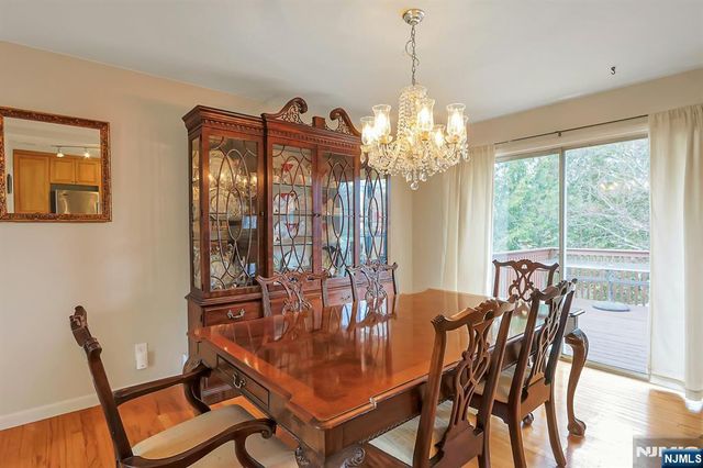 81 Queen Court, Hillsdale, NJ 07642