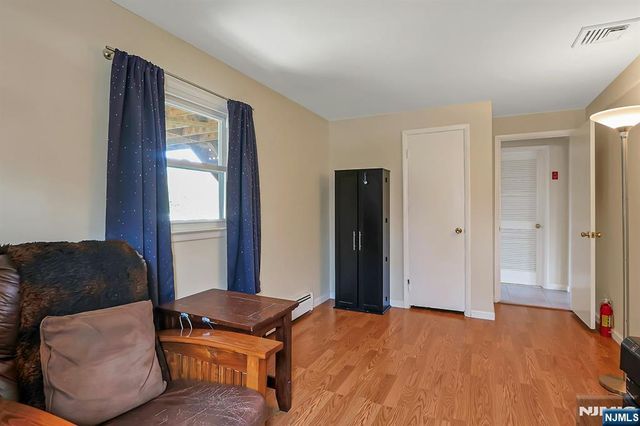 81 Queen Court, Hillsdale, NJ 07642