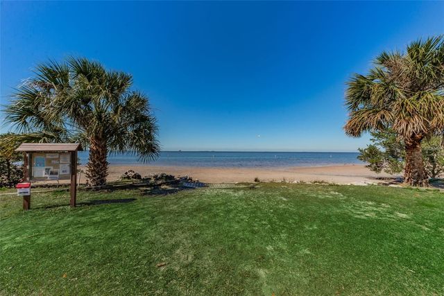 383 GEORGIA AVENUE, Crystal Beach, FL 34681