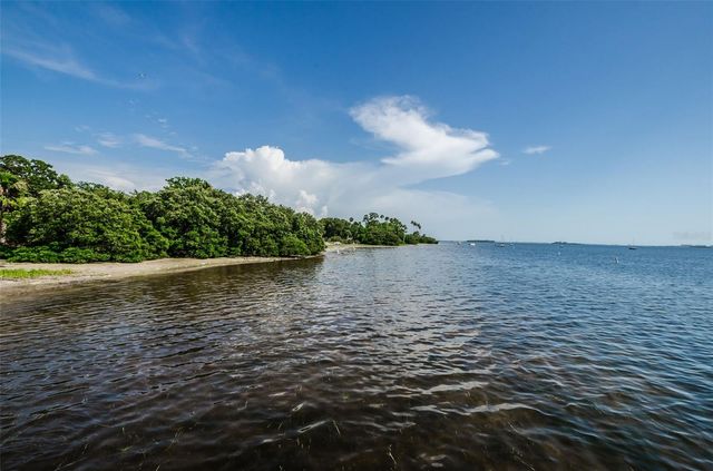 383 GEORGIA AVENUE, Crystal Beach, FL 34681