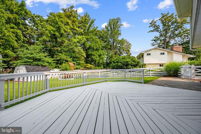 4216 SIDEBURN RD, Fairfax, VA 22030