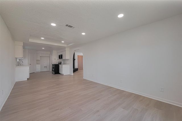 6219 Canada Drive, Pasadena, TX 77505