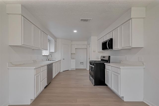 6219 Canada Drive, Pasadena, TX 77505