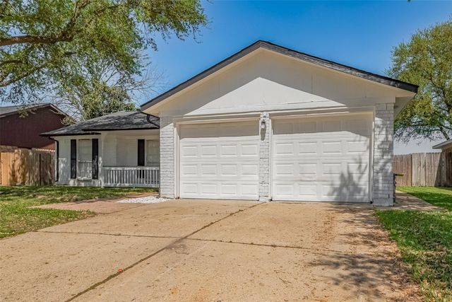 6219 Canada Drive, Pasadena, TX 77505