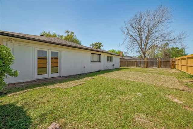 6219 Canada Drive, Pasadena, TX 77505