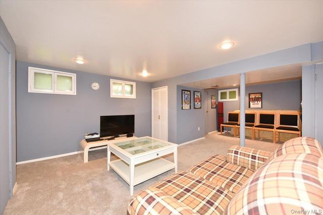 10 Orange Drive, Jericho, NY 11753