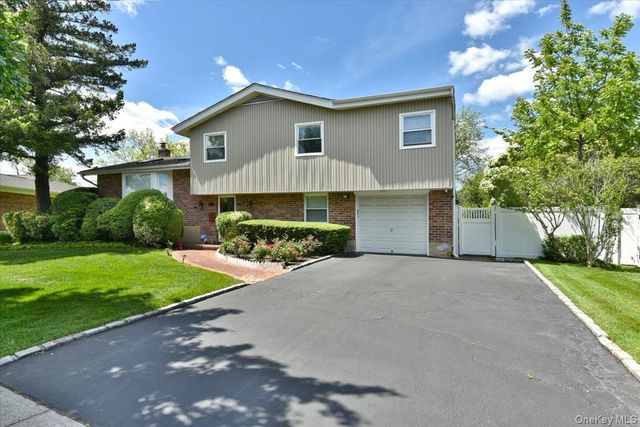 10 Orange Drive, Jericho, NY 11753