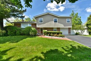 10 Orange Drive, Jericho, NY 11753