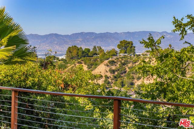 3534 Scadlock Lane, Sherman Oaks, CA 91403