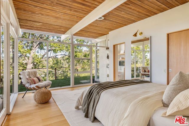 3534 Scadlock Lane, Sherman Oaks, CA 91403