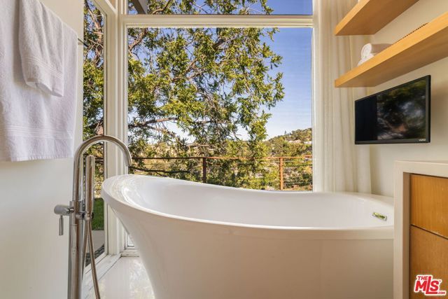 3534 Scadlock Lane, Sherman Oaks, CA 91403