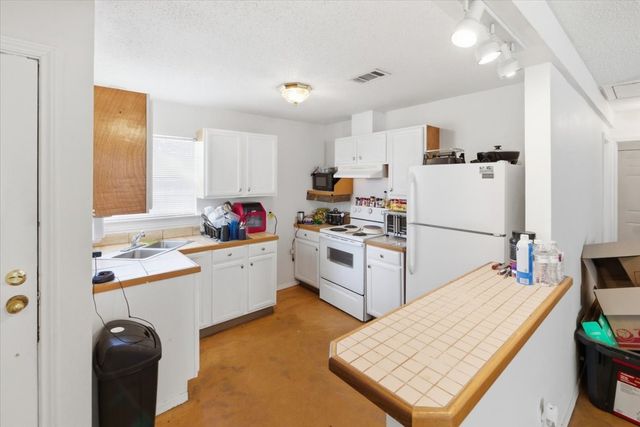 229 CANYON Drive, Whitney, TX 76692