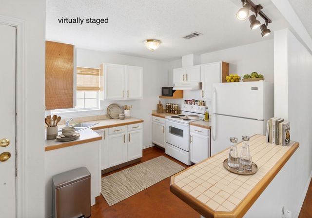 229 CANYON Drive, Whitney, TX 76692