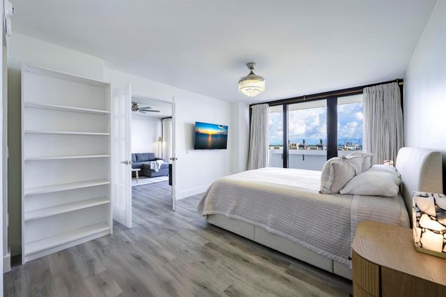 5600 N Flagler Drive 1207, West Palm Beach, FL 33407