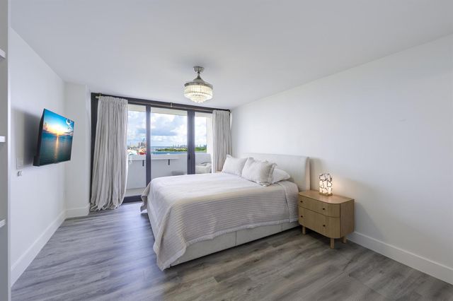 5600 N Flagler Drive 1207, West Palm Beach, FL 33407