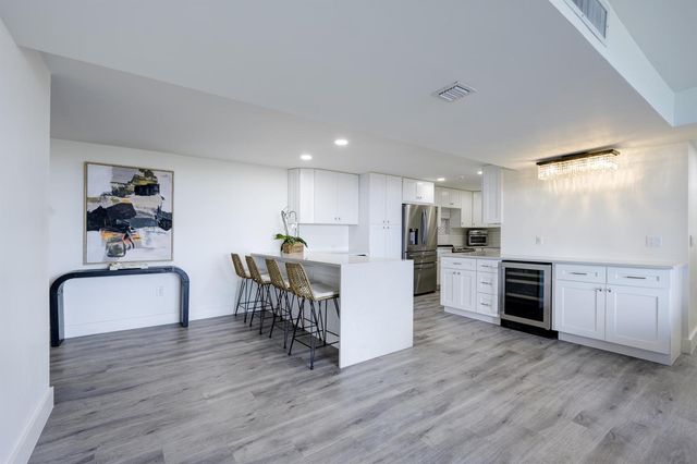 5600 N Flagler Drive 1207, West Palm Beach, FL 33407