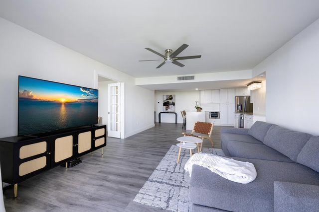 5600 N Flagler Drive 1207, West Palm Beach, FL 33407