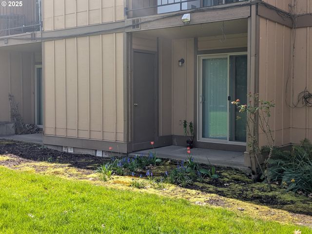 1232 Ne 27TH St 17, Mc Minnville, OR 97128