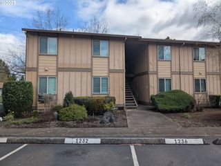 1232 Ne 27TH St 17, Mc Minnville, OR 97128