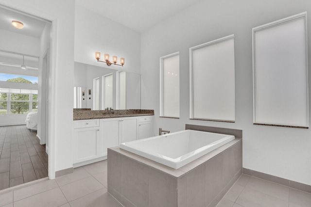 9939 Great Barrier Trail, Boynton Beach, FL 33473