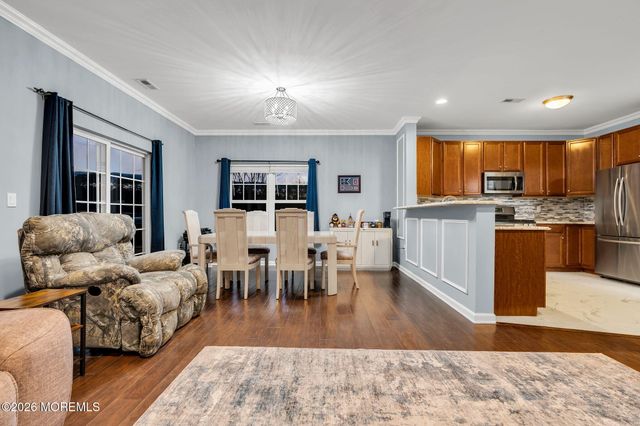 52 Rockingham Way 1, Manchester, NJ 08759