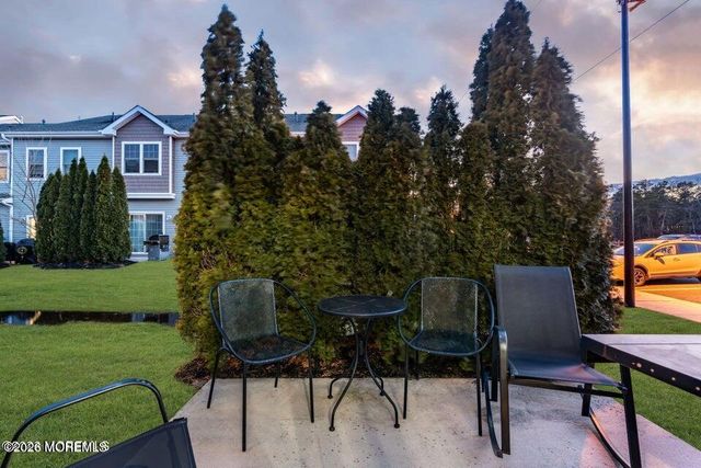 52 Rockingham Way 1, Manchester, NJ 08759