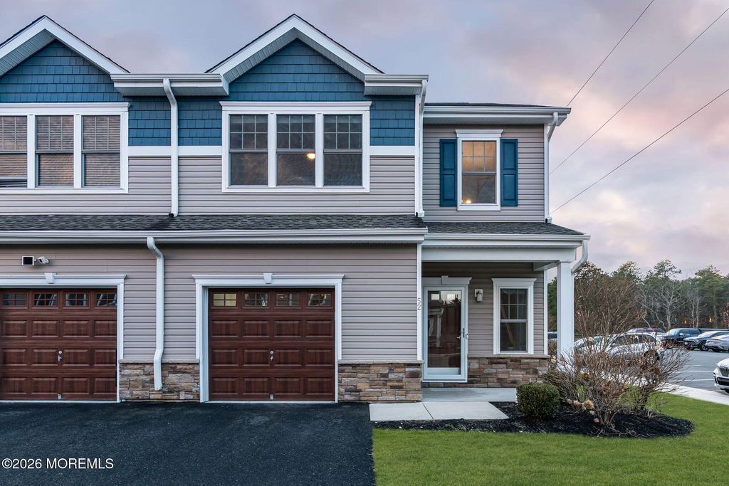 52 Rockingham Way 1, Manchester, NJ 08759
