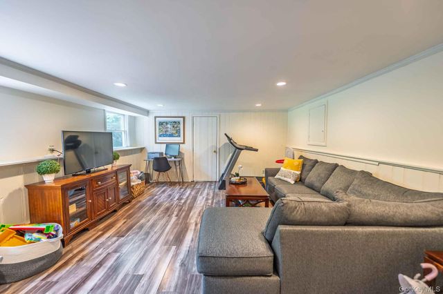 169 Turkey Lane, Cold Spring Harbor, NY 11724