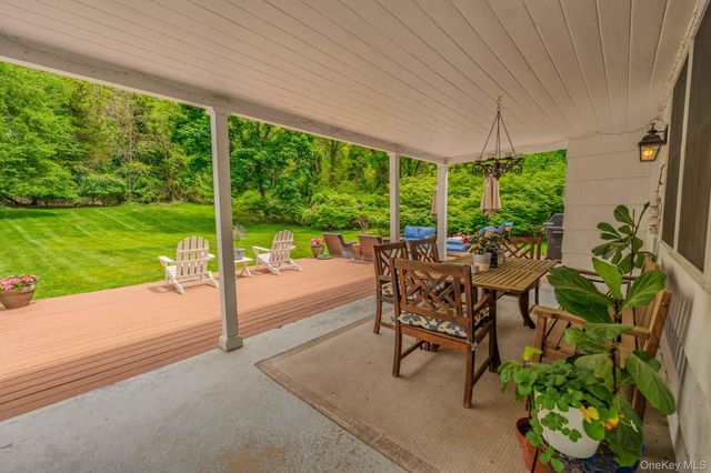 169 Turkey Lane, Cold Spring Harbor, NY 11724