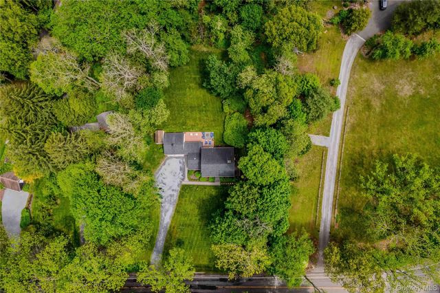 169 Turkey Lane, Cold Spring Harbor, NY 11724