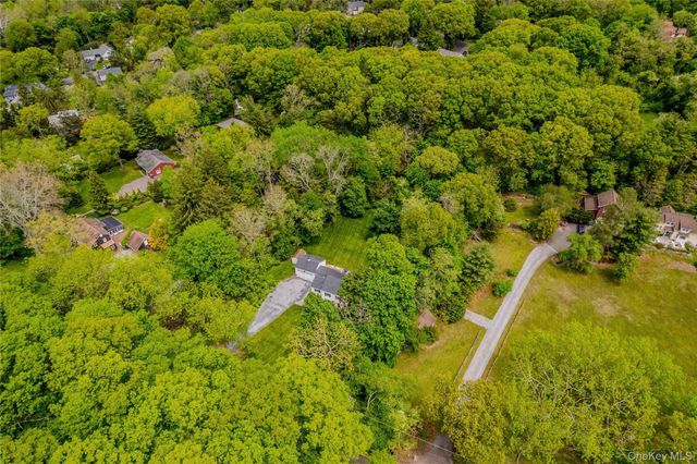 169 Turkey Lane, Cold Spring Harbor, NY 11724
