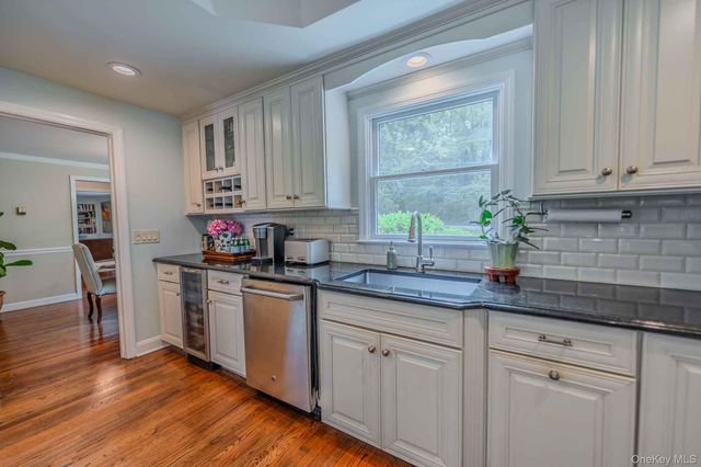 169 Turkey Lane, Cold Spring Harbor, NY 11724