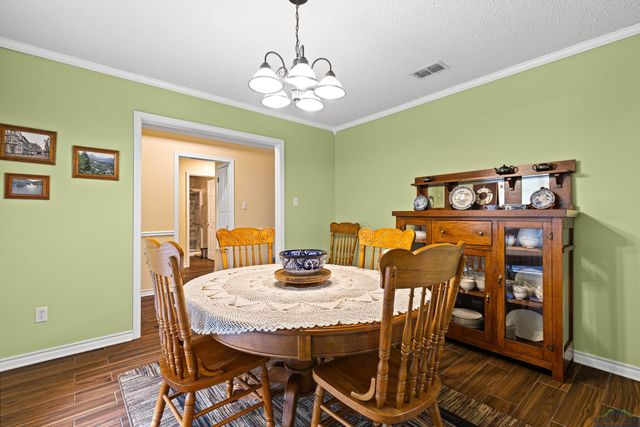 1103 HILLMONT CIRCLE, Kilgore, TX 75662