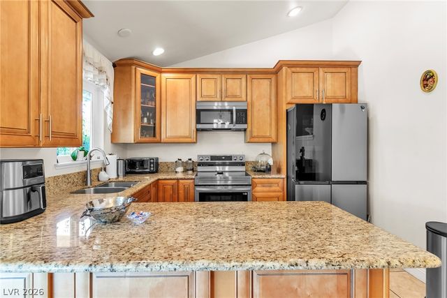 6145 West Twain Avenue, Las Vegas, NV 89103