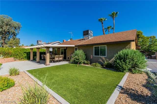6145 West Twain Avenue, Las Vegas, NV 89103