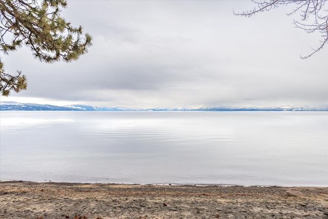 8000 North Lake Boulevard Lakefront 4, Kings Beach, CA 96143