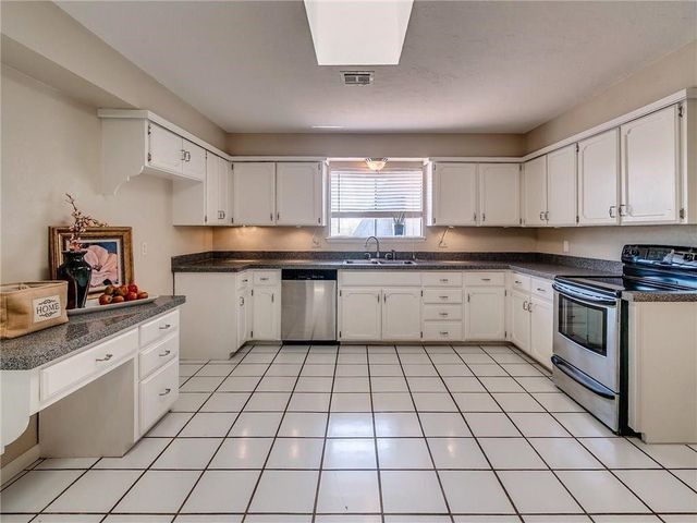 1533 Glenbrook Drive, Oklahoma City, OK 73118