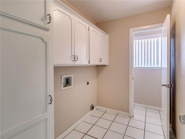 1533 Glenbrook Drive, Oklahoma City, OK 73118