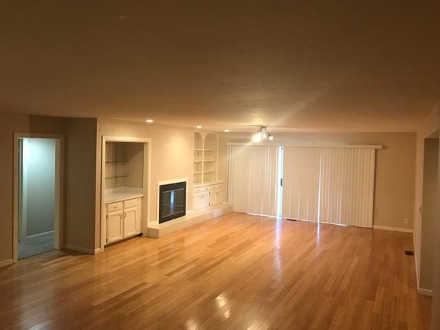 1533 Glenbrook Drive, Oklahoma City, OK 73118