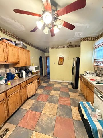 7610 S Honore Street, Chicago, IL 60620