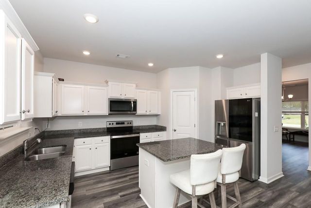 171 Quail Forest Circle, Toccoa, GA 30577
