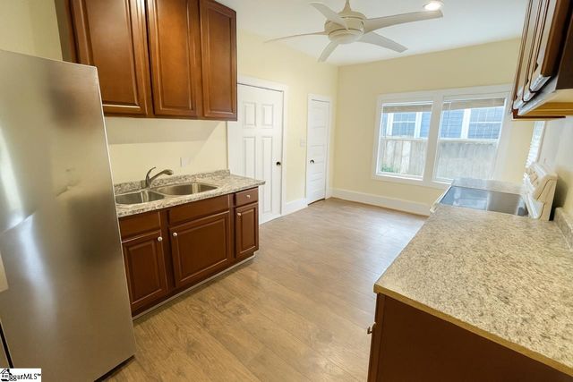 795 Howard Street, Spartanburg, SC 29303