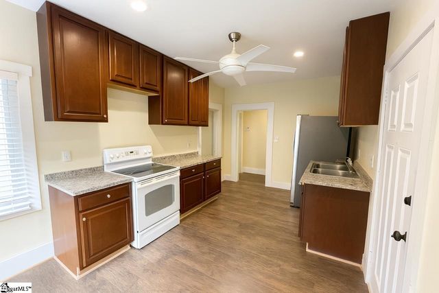 795 Howard Street, Spartanburg, SC 29303