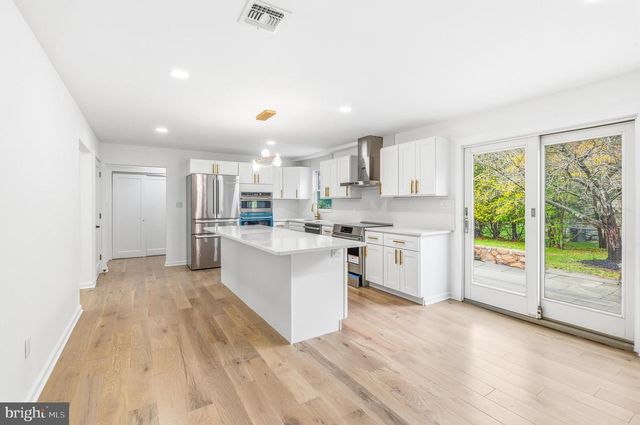 201 CHURCH RD, Devon, PA 19333