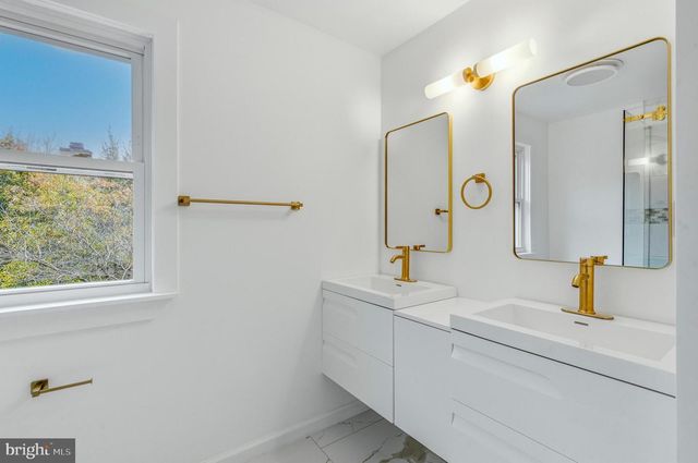 201 CHURCH RD, Devon, PA 19333