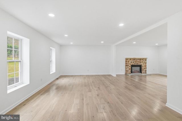 201 CHURCH RD, Devon, PA 19333