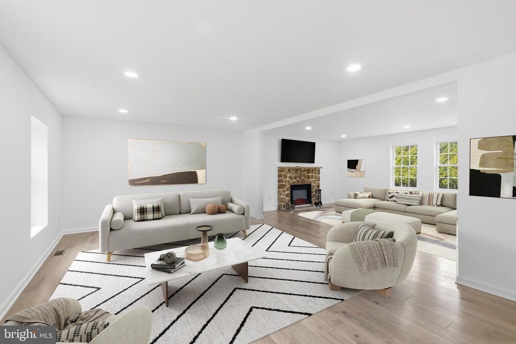 201 CHURCH RD, Devon, PA 19333