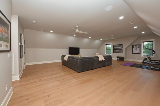 335 Sunset Island Trl, Gallatin, TN 37066