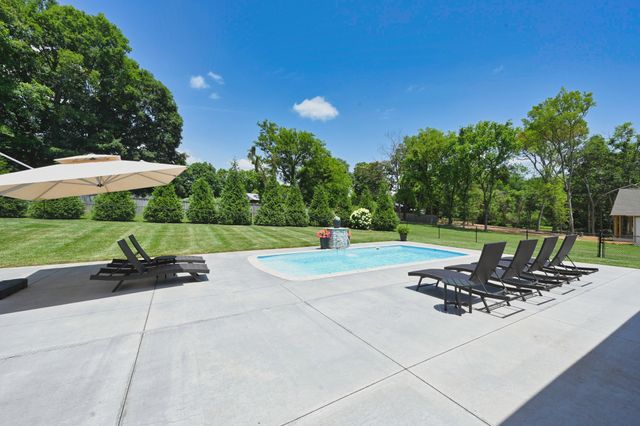 335 Sunset Island Trl, Gallatin, TN 37066